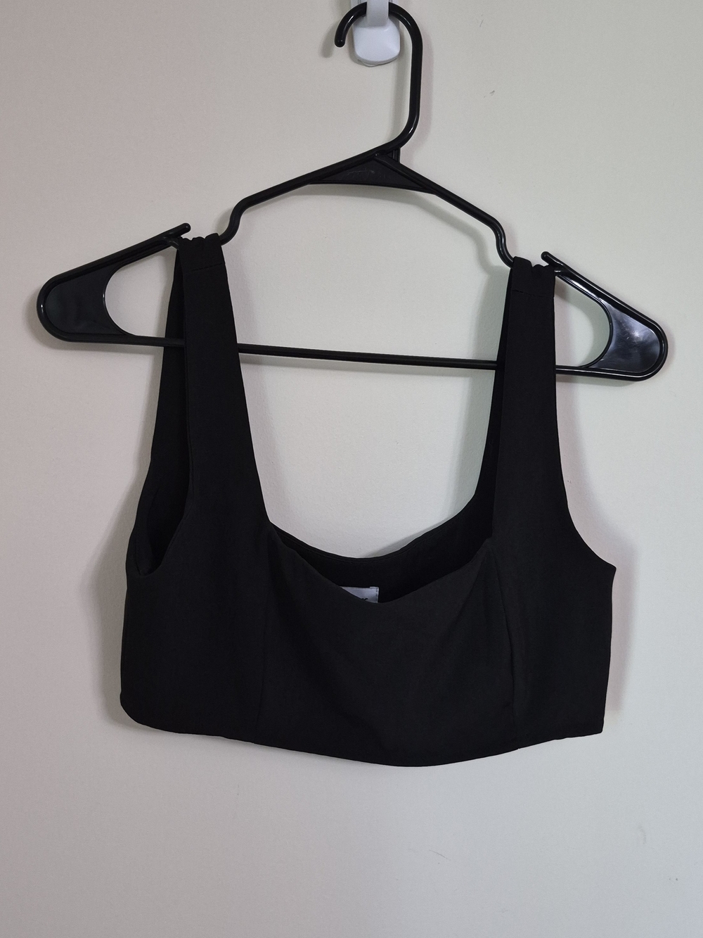 Princess Polly Black Cropped Tank Top Size 4 NWOT